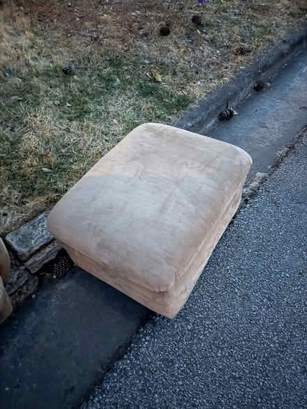 Photo of free Oversized armchair and ottoman (Near downtown Decatur) #3