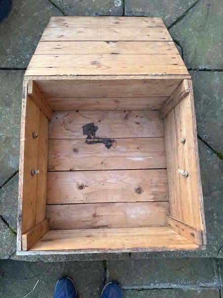 Photo of free Vintage wooden box (Hitchin (South)) #3