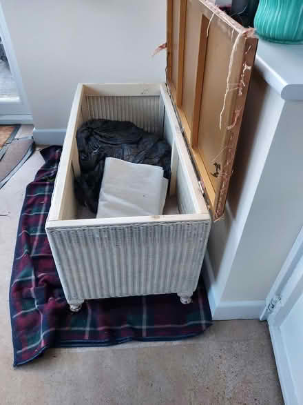 Photo of free Lloyd loom Bench (WR14 Malvern Link) #1