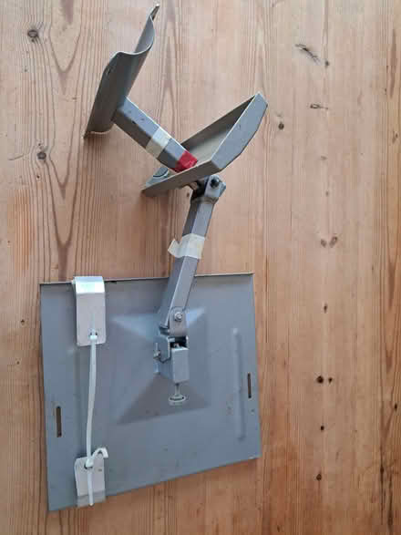 Photo of free wall mounting arm/bracket to put monitor or laptop on a wall (Woodingdean BN2) #1