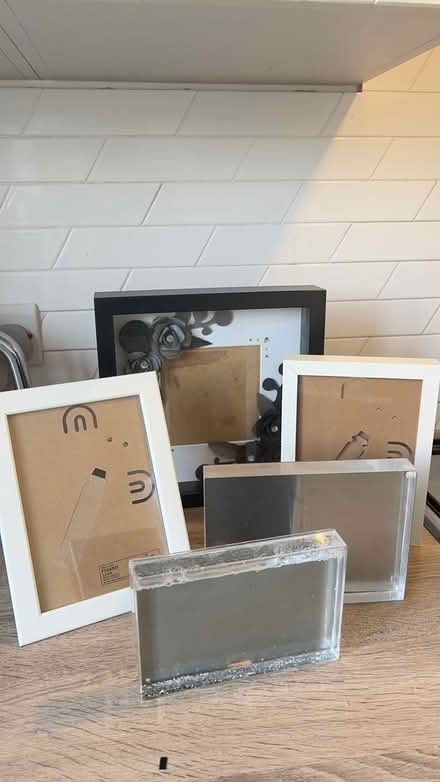 Photo of free Foto frames (TN27, Headcorn) #1