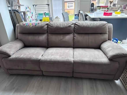 Photo of free Electric recliner sofa (Barking IG11) #1