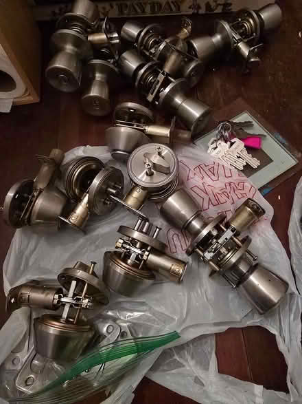 Photo of free 6 keyed entry and dead bolt sets (Russell Woods, Detroit) #1