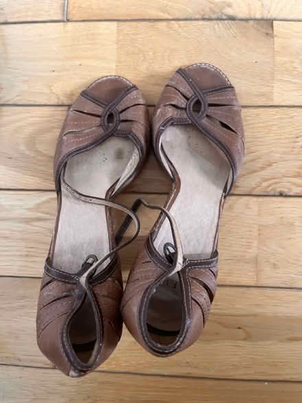Photo of free Brown heels size 7 (Crouch End) #2