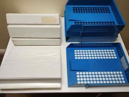 Photo of free office trays and folders (Briston NR24) #1