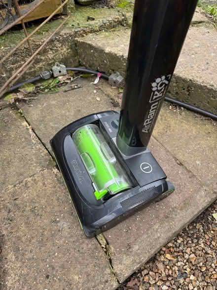 Photo of free G tech vacuum - needs charger (BR1) #3