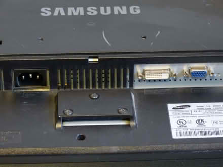 Photo of free Computer Monitor 5 (West Oxfordshire OX28) #3