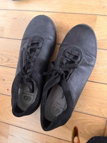 Photo of free Size 7. Super comfy Clarks shoes (Crouch End) #1
