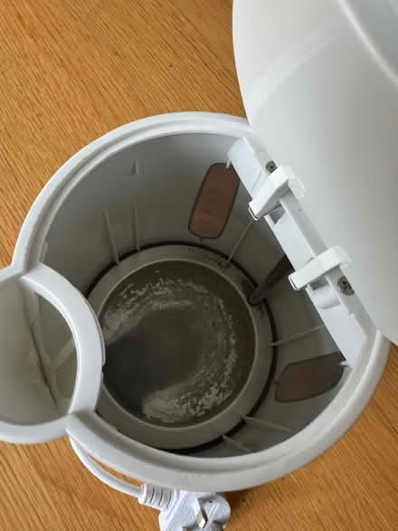 Photo of free Kettle electric working (BR1) #2