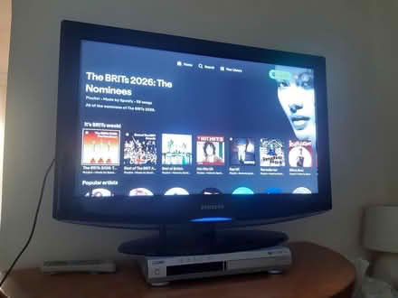 Photo of free Samsung flat screen 32in TV (South Croydon, Greater London) #2