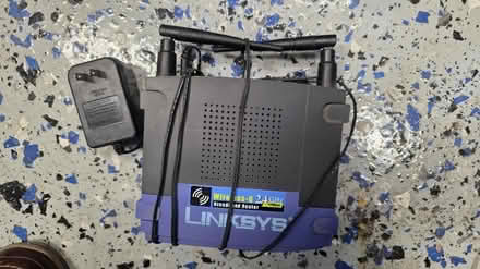 Photo of free Linksys 2.4 GHz Router (Arnold) #1