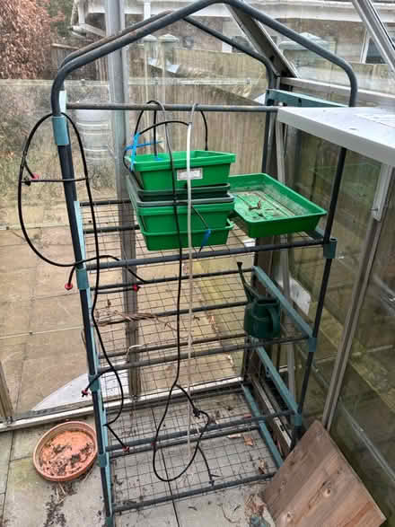 Photo of Mini greenhouse rack (RG8 (Whitchurch Hill)) #1