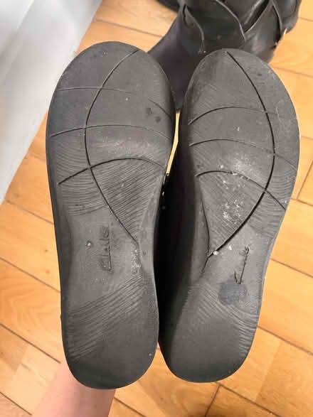Photo of free Size 7. Super comfy Clarks shoes (Crouch End) #2