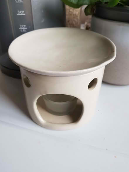 Photo of free Ceramic tealight fragrance burner (Blacklands TN34) #1
