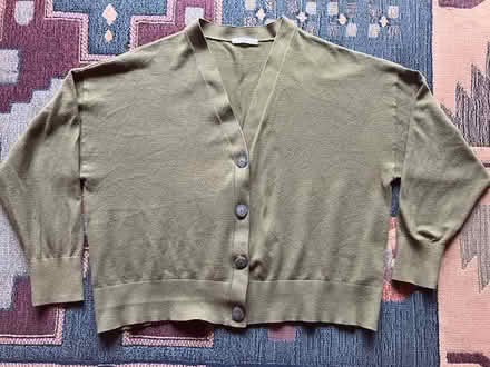 Photo of free Olive green sweater sz L (south sunnyvale) #1