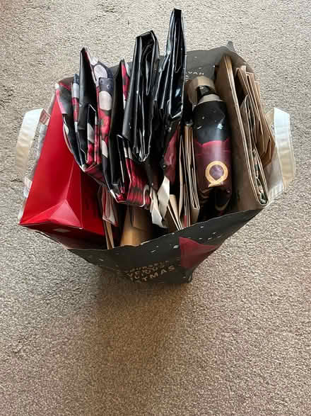 Photo of free Lots of paper carrier bags (Bognor Regis PO21) #1