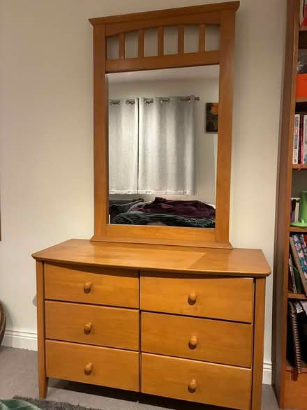 Photo of free Chest of drawers /mirror (Dundrum Dublin 14) #2
