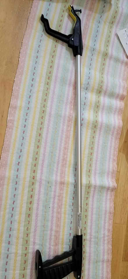 Photo of free Gripper (Severn) #1