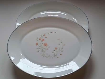 Photo of free Vintage Pyrex serving platters (Matson, Gloucester GL4 6) #2