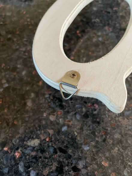 Photo of free Wooden scissors for wall (Fernhill BL9) #2