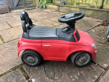 Photo of free Kids ride on Fiat 500 car (CR0) #1