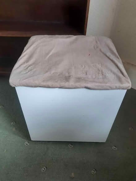 Photo of free Small storage box/seat (Riddlesdown) #1
