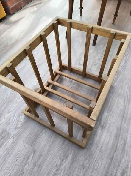 Photo of free Wooden crate with removeable base (Reading RG2 (Shinfield Road)) #1