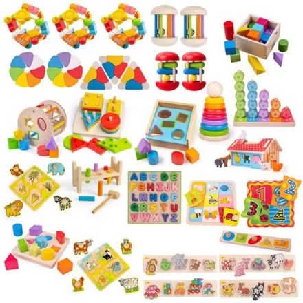 Photo of Toys,glitter,laminating pouches (Belper DE56) #1