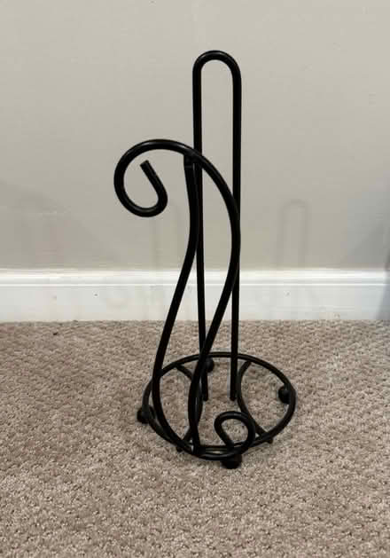 Photo of free paper towel holder (West Chester / West Goshen) #1