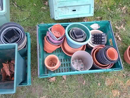 Photo of free Plant pots (Farnham Common SL2) #1
