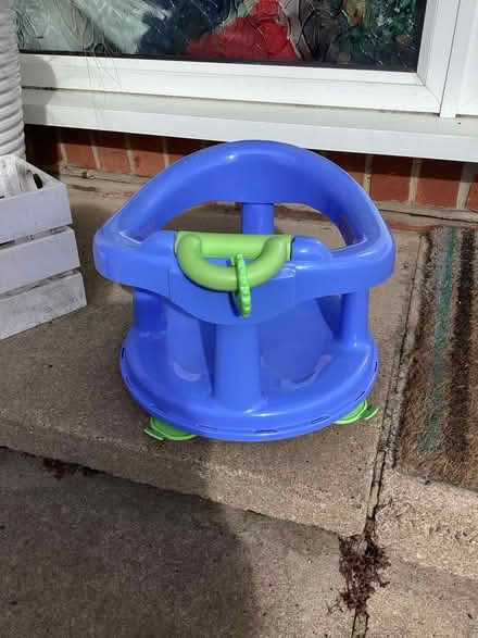 Photo of free Baby bath seat (Waterlooville PO8) #1