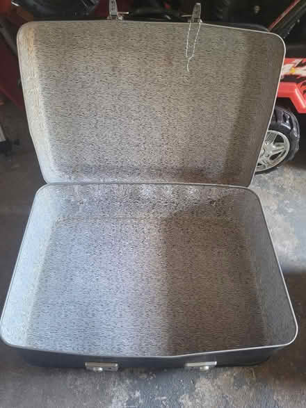 Photo of free 2 Vintage Revelation suitcases (Ballyclare BT39) #4