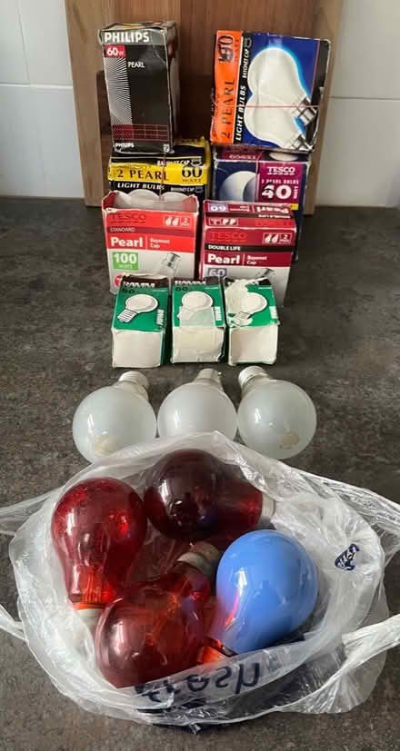 Photo of free Old style bulbs (Honor Oak SE23) #1