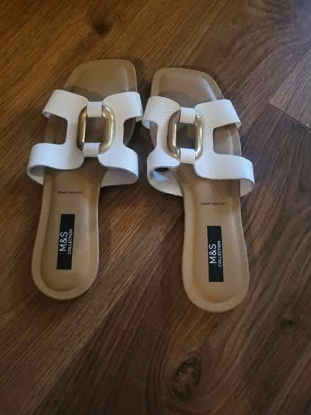 Photo of free M & S Ladies shoes (Saint Luke's EC1V) #1