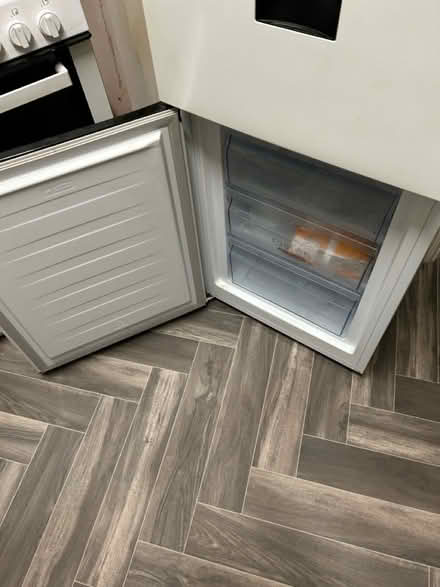 Photo of free fridge/freezer (Arbourthorne S2) #3