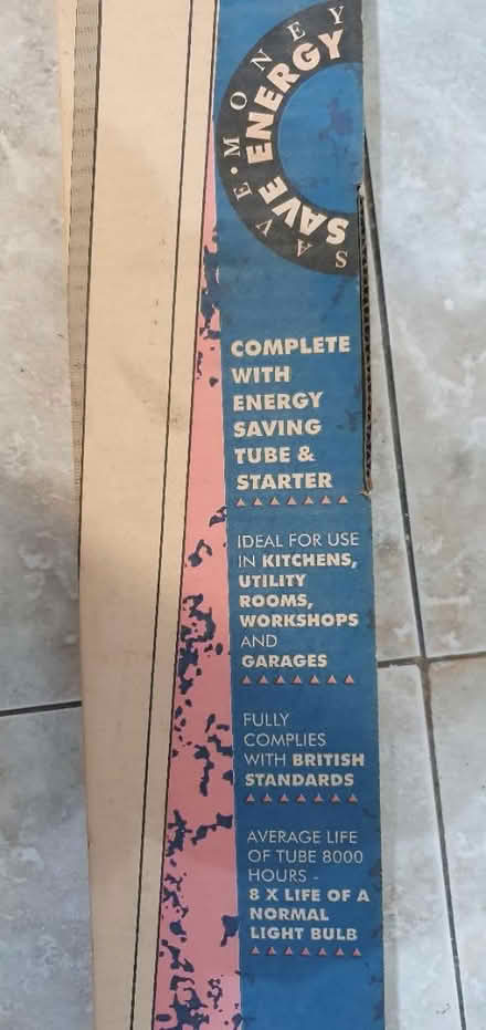 Photo of free 4ft Fluorescent unit (SK3) #1