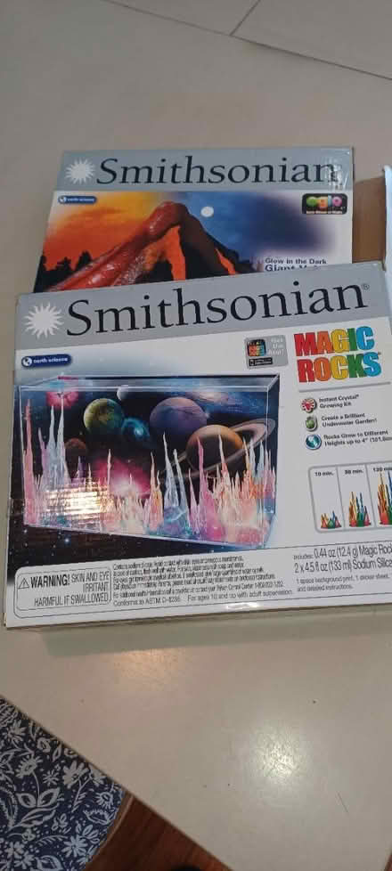 Photo of free Smithsonian earth science kits (Woburn near the center) #1