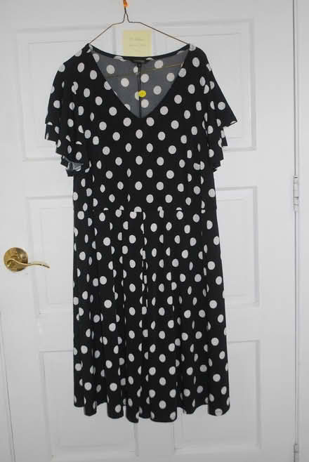 Photo of free Dress, 1X, New (gatineau ave & de bourgogne st) #1