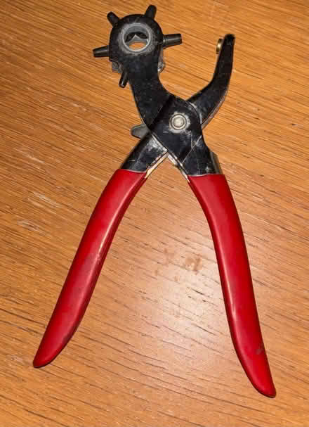 Photo of free Leather Revolving Punch Tool (Woodmancote GL7) #2