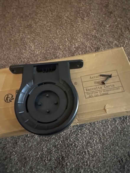 Photo of free Round Shelf for speaker (Finsbury Park N7) #2