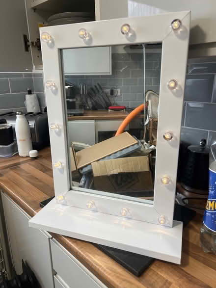 Photo of free Light mirror (Waterlooville PO7) #1