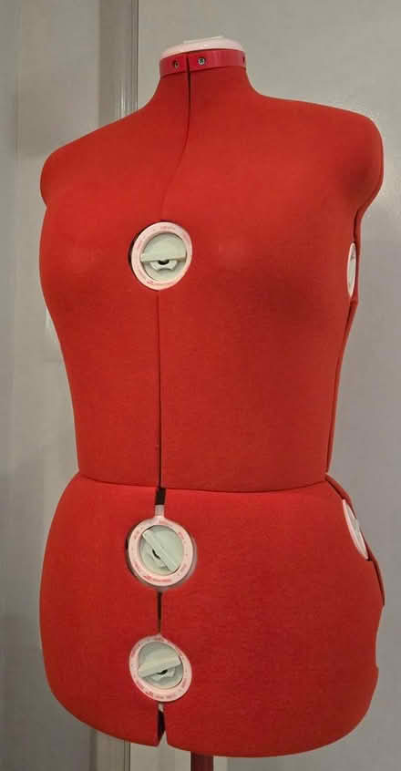 Photo of free Dressmakers Mannequin (Pyrmont) #3
