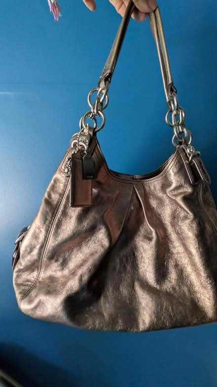 Photo of free 2 purses (Hayward Downtown) #3