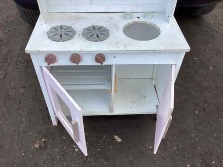 Photo of free Play kitchen (Upton CH49) #2
