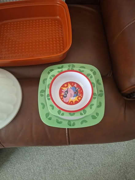 Photo of free Kitchen bits - marinade tray etc (Whitstable CT5) #4