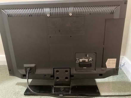 Photo of free 18" Toshiba tv (Pooley Green TW20) #2