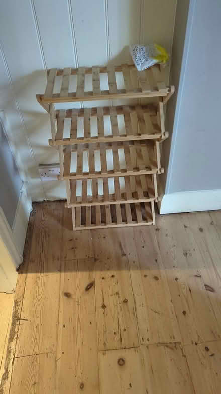 Photo of free shoe rack (SW17) #1