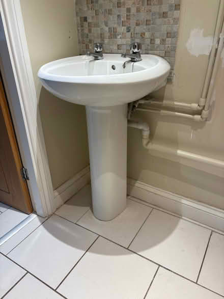 Photo of free Bathroom sink (PR7 Euxton) #1
