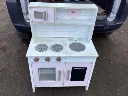 Photo of free Play kitchen (Upton CH49) #1