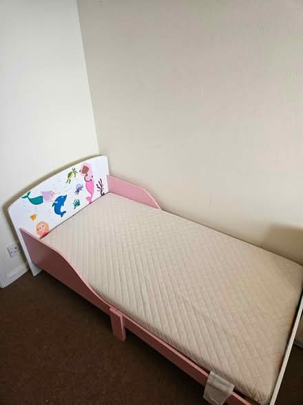 Photo of free 2 toddler beds & mattresses (Hg1) #2
